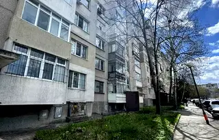 Тристаен апартамент с изложение Изток/Запад в Люлин 6