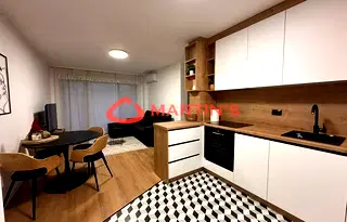 Двустаен апартамент с голяма тераса в Люлин 9, София