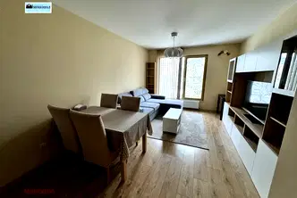 Тристаен апартамент с тераса в м-т Детски град, София