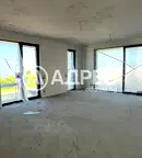 Просторен 4-стаен апартамент в м-т Камбаните с паркинг