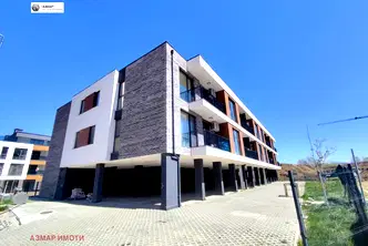 Двустаен апартамент с две паркоместа в Малинова долина, София