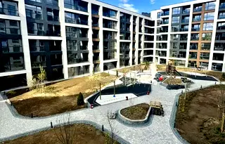 Тристаен апартамент с две тераси в Малинова долина, София