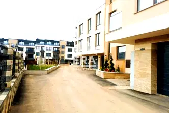 Тристаен апартамент в Малинова долина с тераса, ново строителство