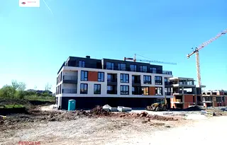Тристаен апартамент с панорамна тераса в Малинова долина