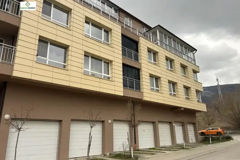 3-bedroom apartment in Sofiya, Manastirski Livadi