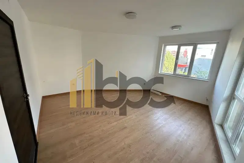 3-bedroom apartment in Sofiya, Manastirski Livadi