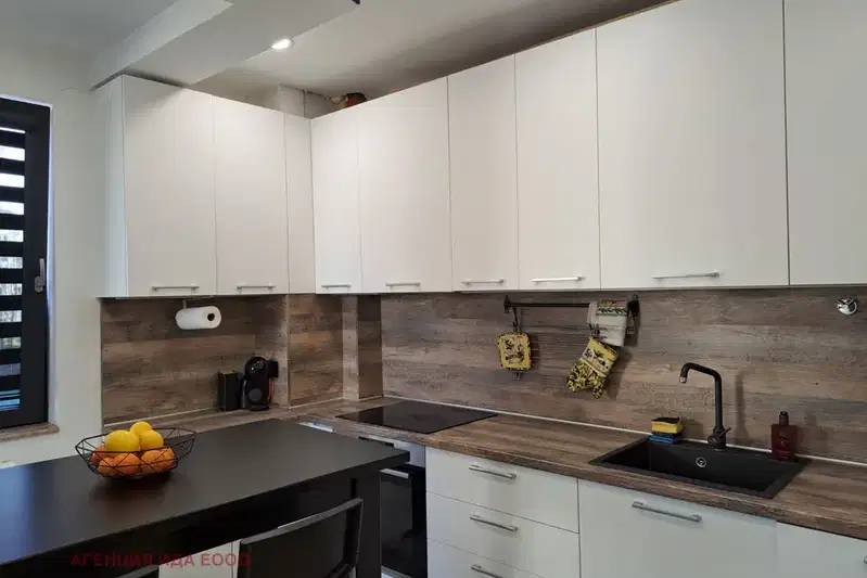 3-bedroom apartment in Sofiya, Manastirski Livadi