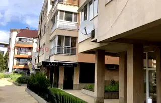 Тристаен апартамент в Манастирски ливади с тераса