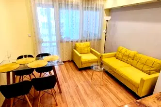 Просторен 2-стаен апартамент в Манастирски ливади с балкон
