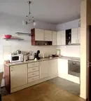 3-стаен апартамент в Медицинска академия с паркомясто