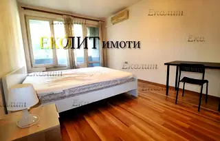 3-стаен апартамент с голяма тераса в Медицинска академия, София