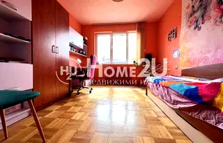 Тристаен апартамент в София, Младост 1