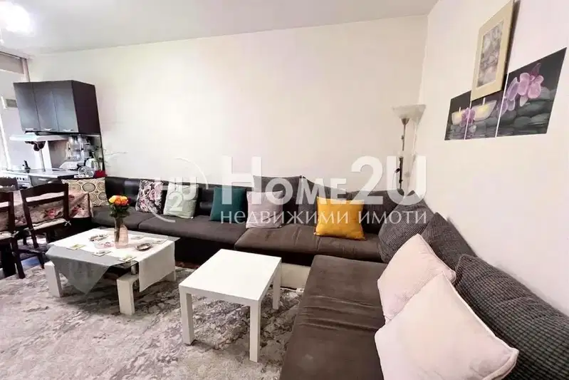 3-bedroom apartment in Sofiya, Mladost 1