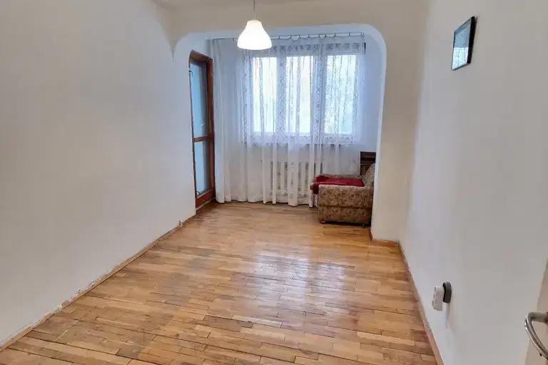 3-bedroom apartment in Sofiya, Mladost 1