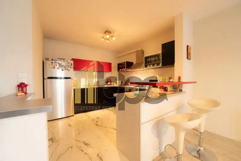 4-bedroom apartment in Sofiya, Mladost 1