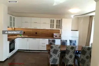 Тристаен апартамент с тераса в Младост 1, София
