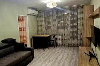 Тристаен апартамент в Младост 1 с удобен достъп до метро
