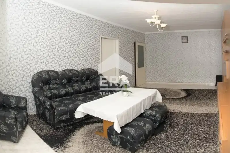3-bedroom apartment in Sofiya, Mladost 2