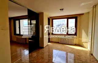 Просторен 3-стаен апартамент в Младост 2 с две тераси