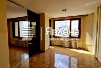Просторен 3-стаен апартамент в Младост 2 с две тераси