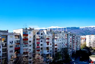 Двустаен апартамент в Младост 3 с южна гледка към Витоша