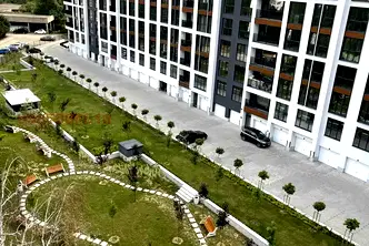 Тристаен апартамент с две бани в Младост 3, София