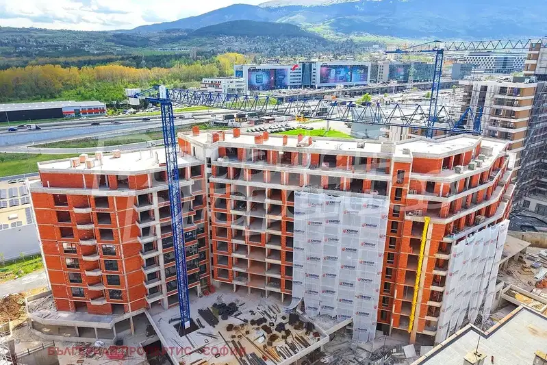 2-bedroom apartment in Sofiya, Mladost 4