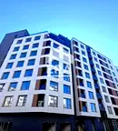 Тристаен апартамент с двор в Младост 4, София