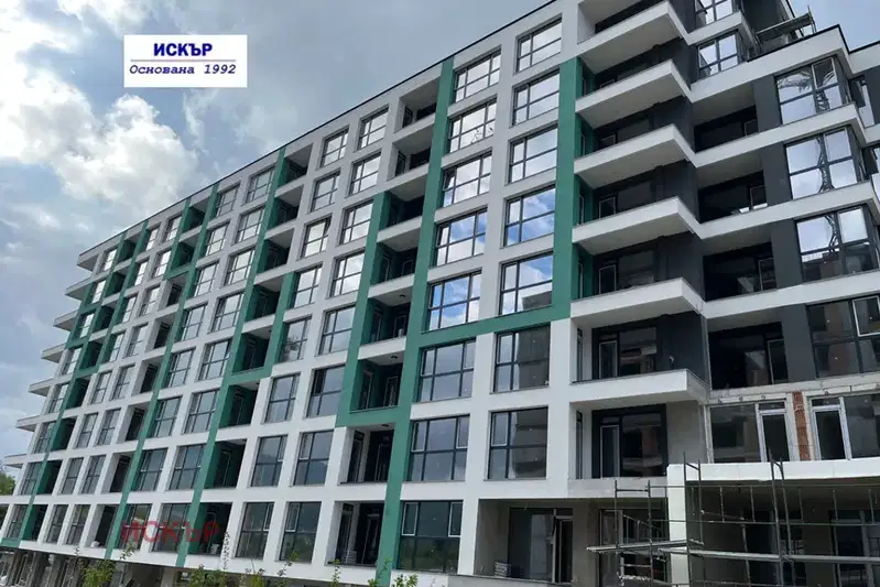 Maisonette in Sofia, Mladost 4