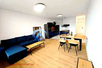 Тристаен апартамент с два балкона в Младост 4, София