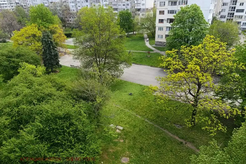 Тристаен апартамент в Мусагеница с две тераси