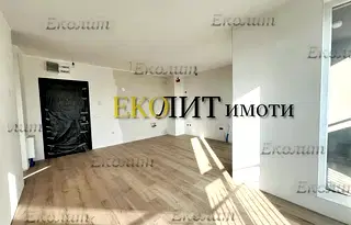 Двустаен апартамент с тераса в Надежда 1, София