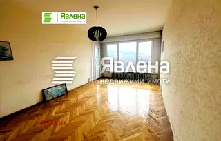 Тристаен апартамент с 2 балкона в Надежда 1, София