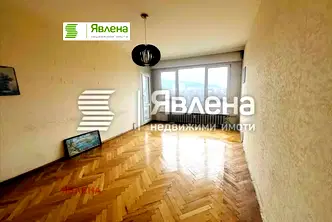Тристаен апартамент с 2 балкона в Надежда 1, София