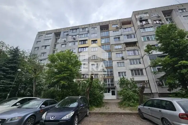 3-bedroom apartment in Sofiya, Nadejda 2