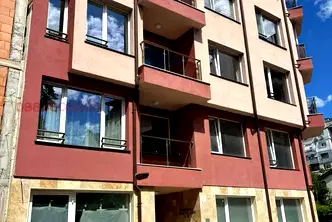 Двустаен апартамент с тераса в Надежда 2, София