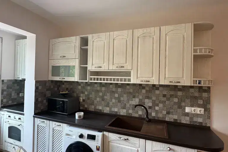 3-bedroom apartment in Sofiya, Nadejda 4