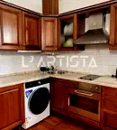 Двустаен апартамент с високи тавани в Оборище, София