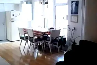 Тристаен апартамент с голяма тераса в Оборище, София