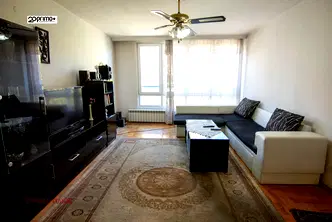 Тристаен апартамент с две тераси в Оборище, София