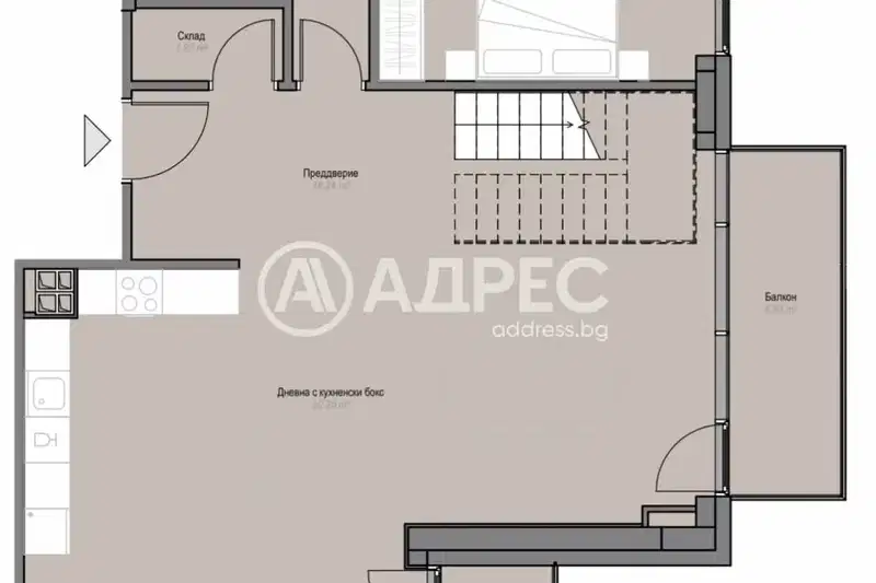 Four-room apartment in Oborishte with parking and elevator