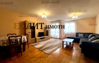 Просторен 3-стаен апартамент с две тераси в Оборище, София