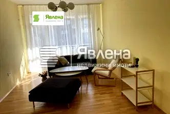 Тристаен апартамент в София, Оборище