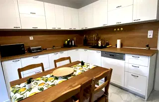 Тристаен апартамент с 96 кв.м в Овча купел 1, след ремонт