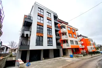Тристаен апартамент в Овча купел с балкон и складово помещение
