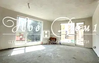 Тристаен апартамент с тераса в Овча купел, София