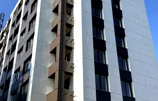 Тристаен апартамент с югоизточно изложение в Овча купел, София
