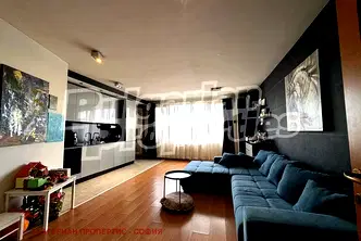 Тристаен апартамент с балкон в Овча купел, София
