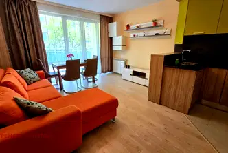 Двустаен апартамент с голяма тераса в Овча купел, София