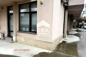 Двустаен апартамент на партер в Павлово с тераса